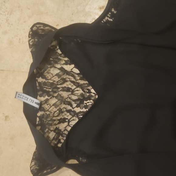 Design Lab Black Lace Women's Blouse - Picture 3 of 5